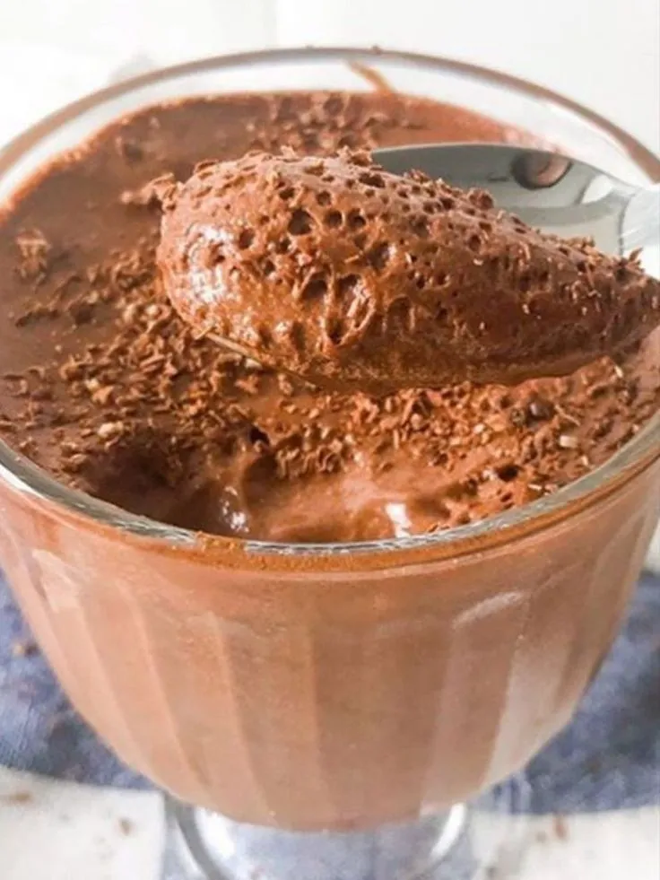 Como fazer mousse de chocolate com apenas 3 ingredientes